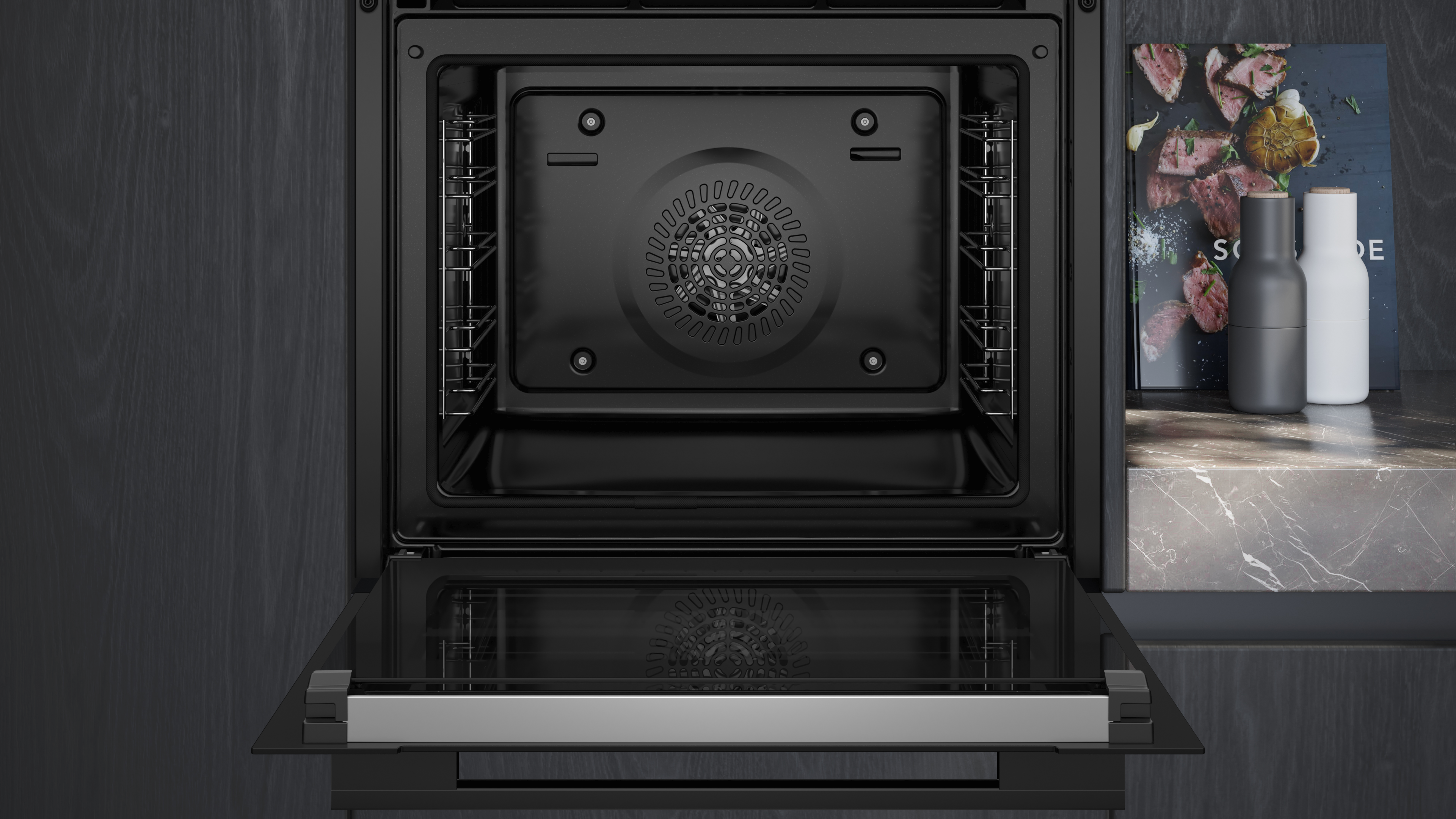 Siemens iQ700 Built-In Oven 60x60cm HB772G1B1B - Posh Import