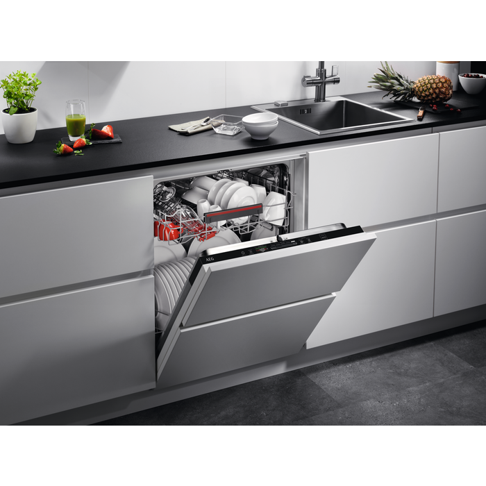 AEG Fully-Integrated Dishwasher FSK52617Z